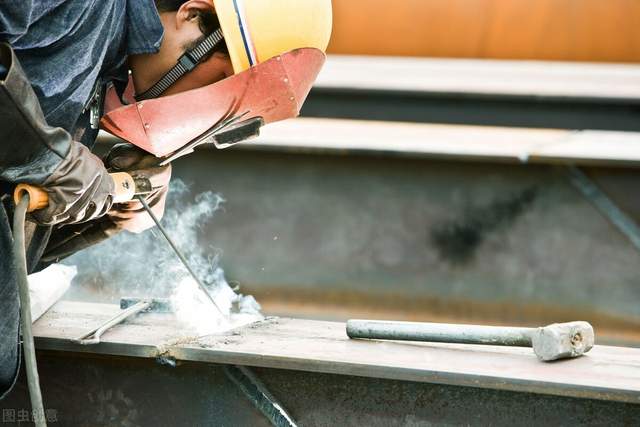 電焊工未來前景如何？將來會被機器人淘汰嗎？