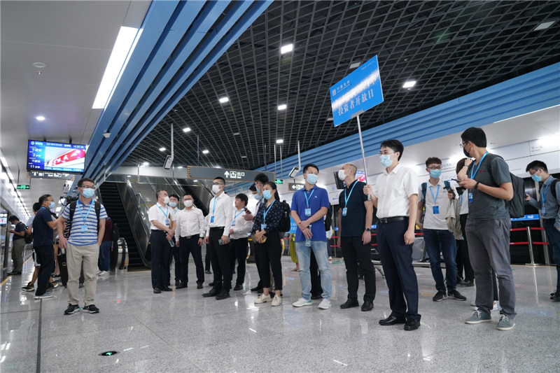 中國建筑舉辦2021年“新型基礎(chǔ)設(shè)施建設(shè)”投資者開放活動